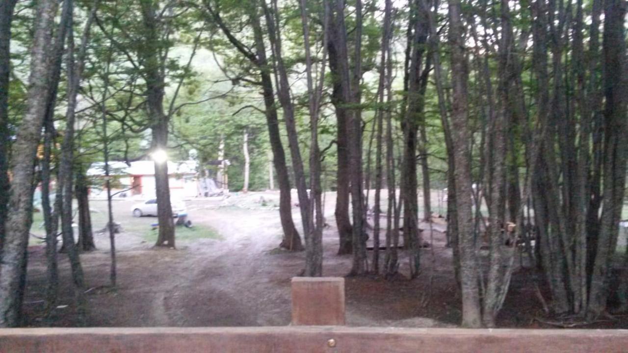 Camping La Encantada Ushuaia Bagian luar foto